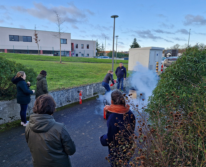2024_Formation à Manipulation d'Extincteur (6)