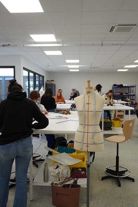 2024_Rentrée JD Carteron - TP Couturier Retoucheur (2).JPG