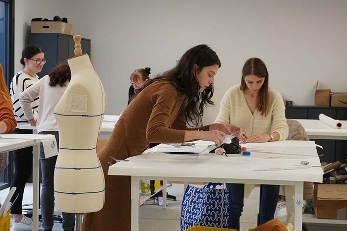 2024_Rentrée JD Carteron - TP Couturier Retoucheur (6).JPG